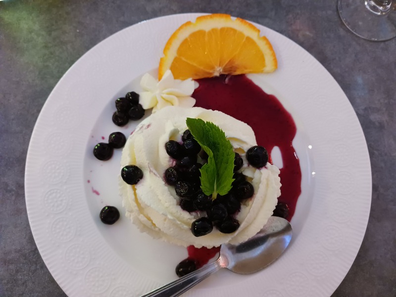 メレンゲ菓子ヴァシュラン vacherin