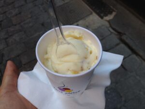 カップ入りアイス Glace en pot