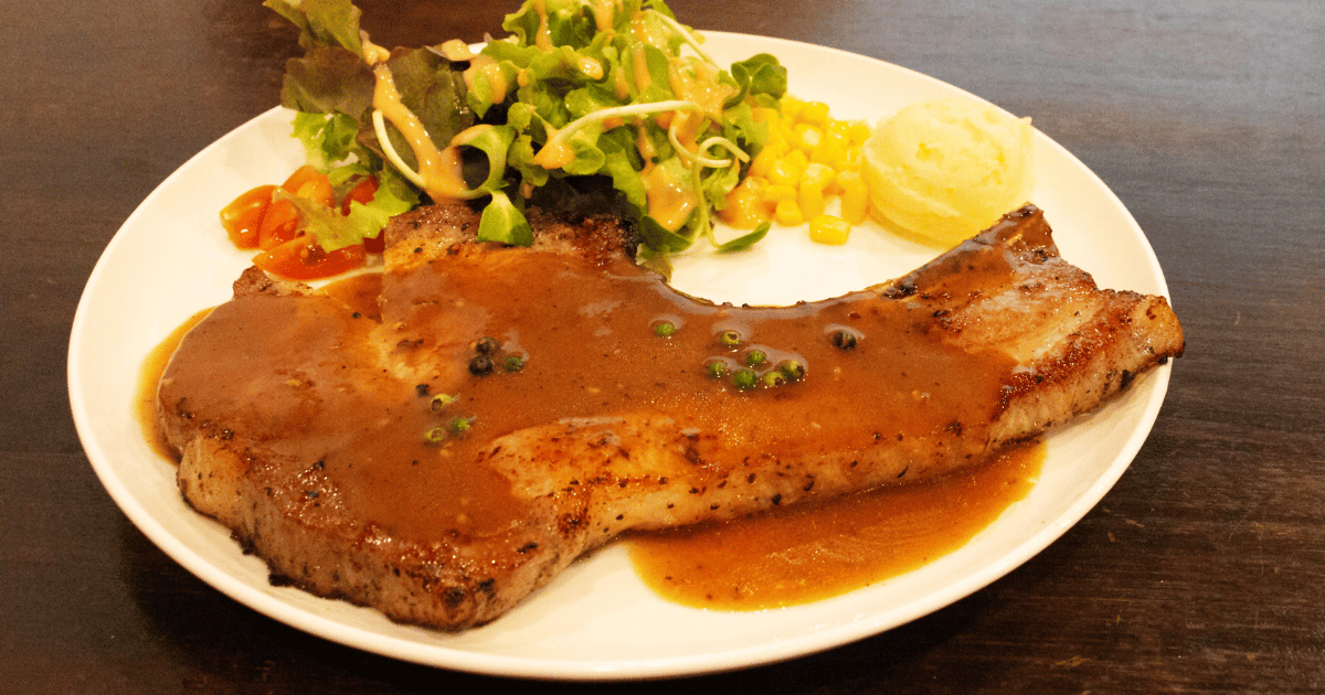 豚肉肩ロースのステーキ和風ソース添えの作りかた