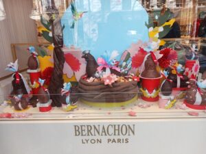 復活祭の時のベルナションの店内