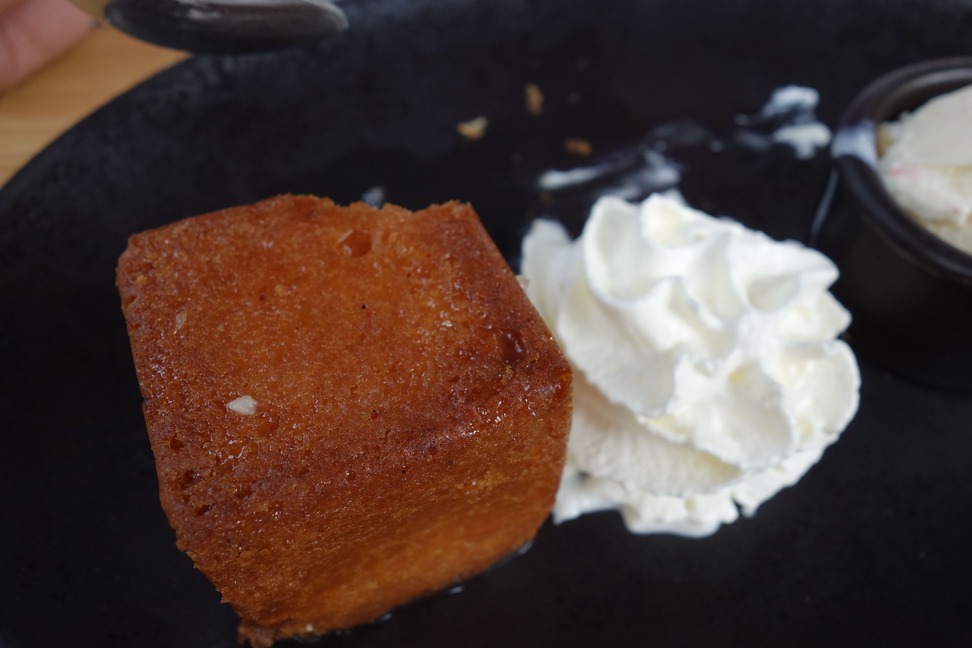 ババオラム Baba au rhum