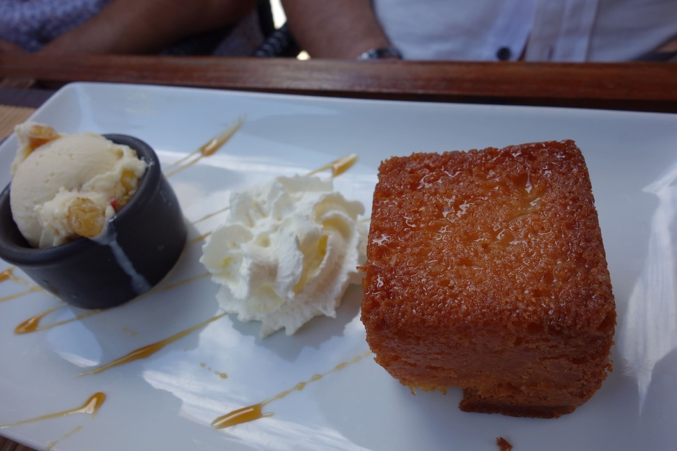 ババオラム Baba au rhum