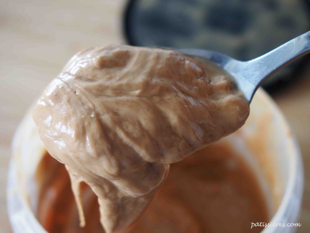 プラリネペースト