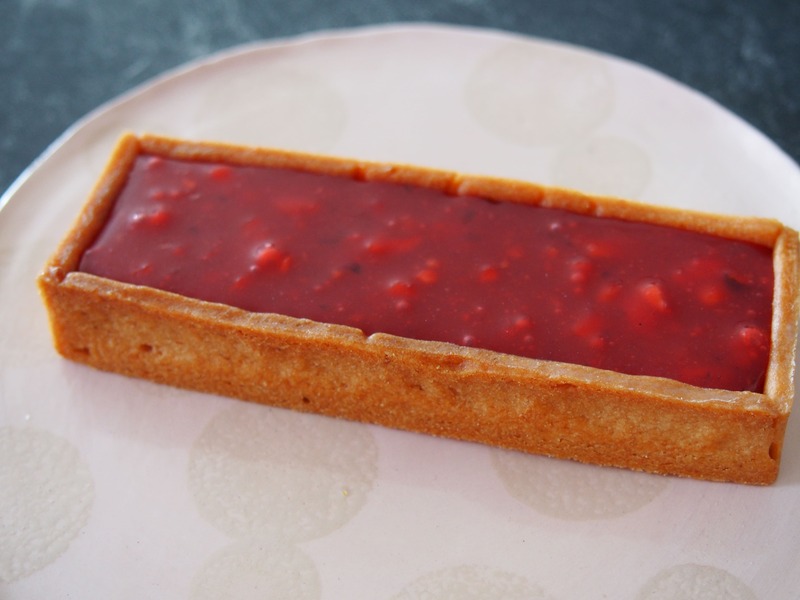 タルト・オ・プラリーヌ・ルージュ Tarte aux pralines rouges