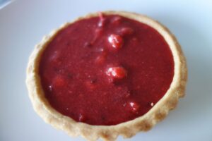 タルト・オ・プラリーヌ・ルージュ Tarte aux pralines rouges