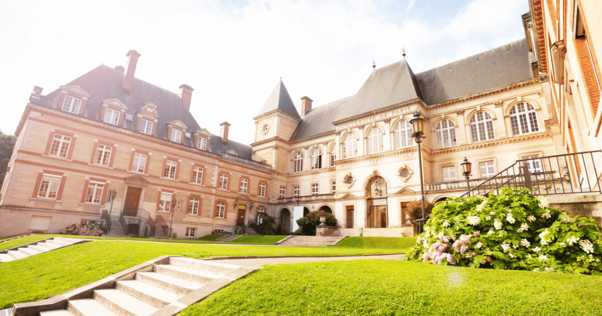 フランスの通信制大学で勉強するという選択肢