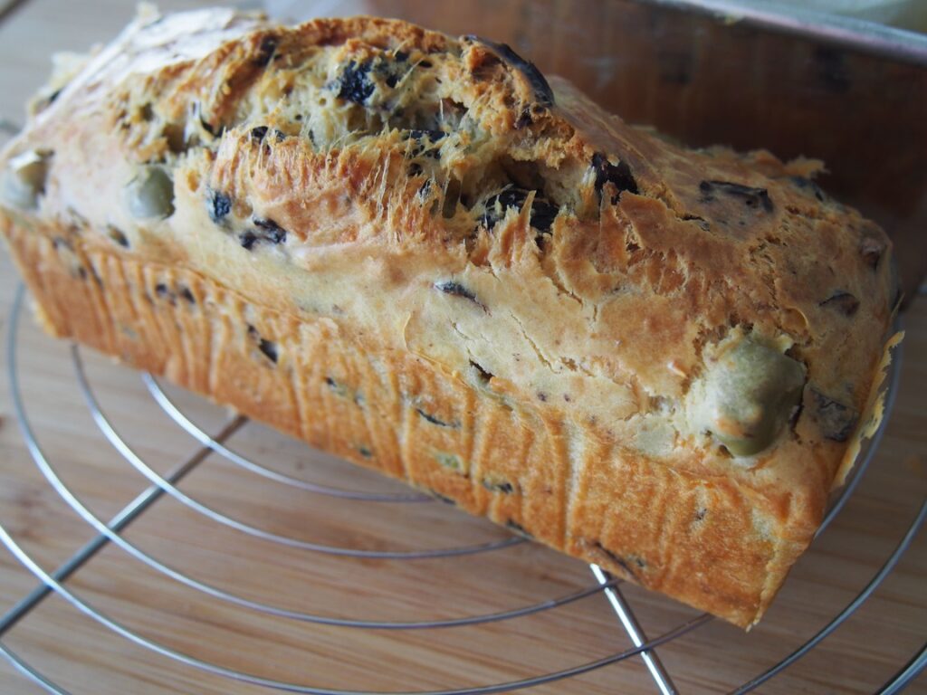 フランス本場のオリーブのケークサレ レシピ