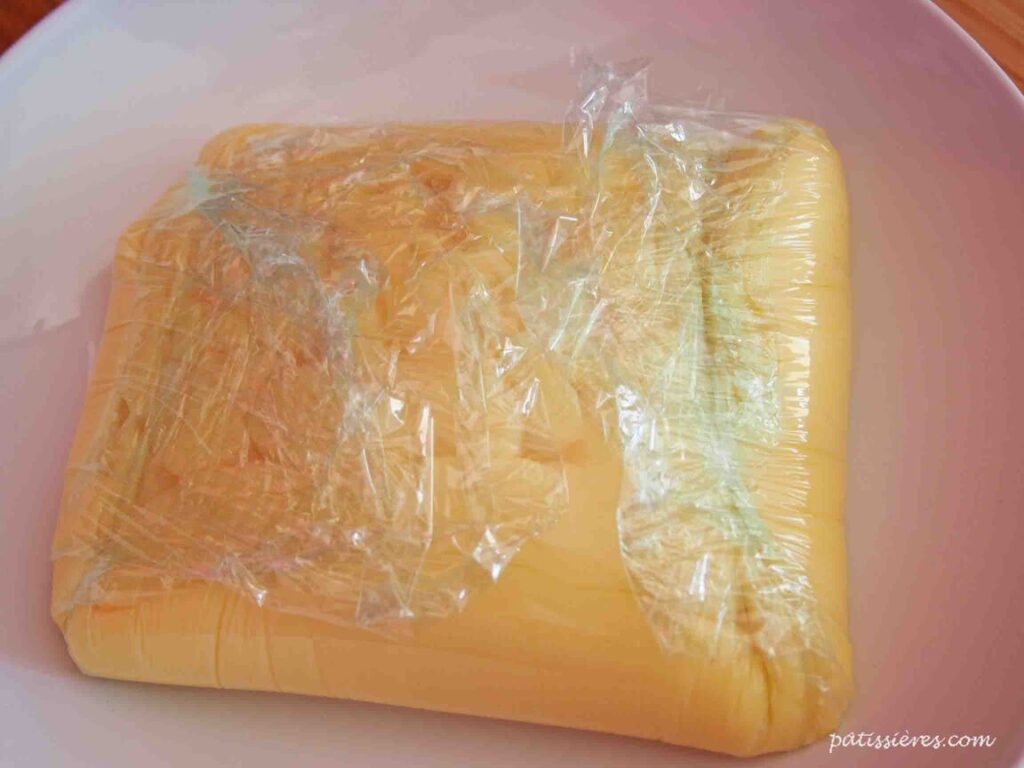 クレームパティシエールからフランジパーヌを作る