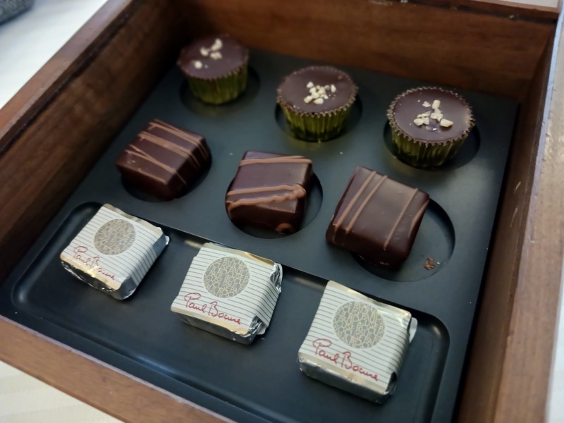 ボンボンショコラ bonbon de chocolat