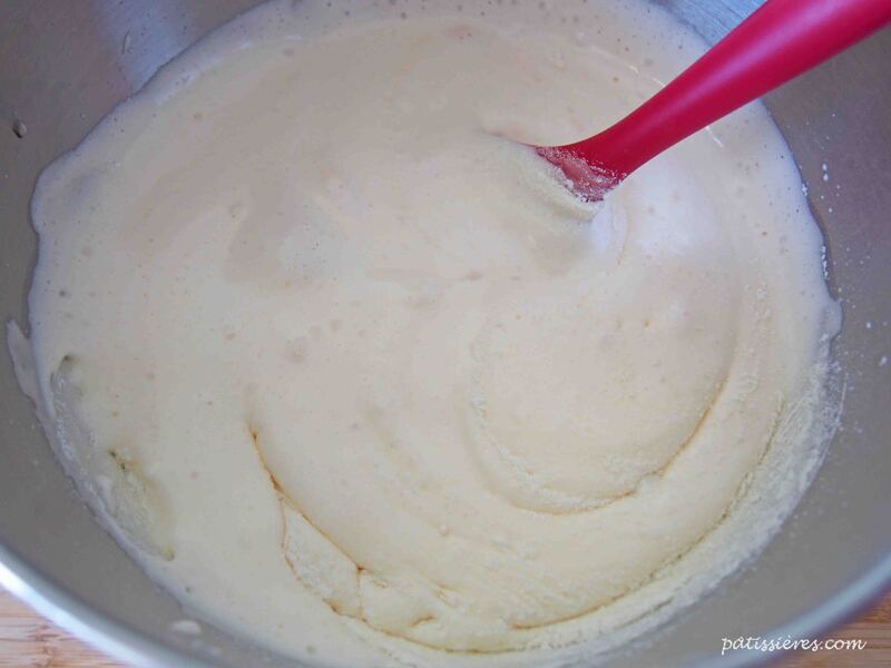 ジェノワーズのレシピ（小麦粉を加える）